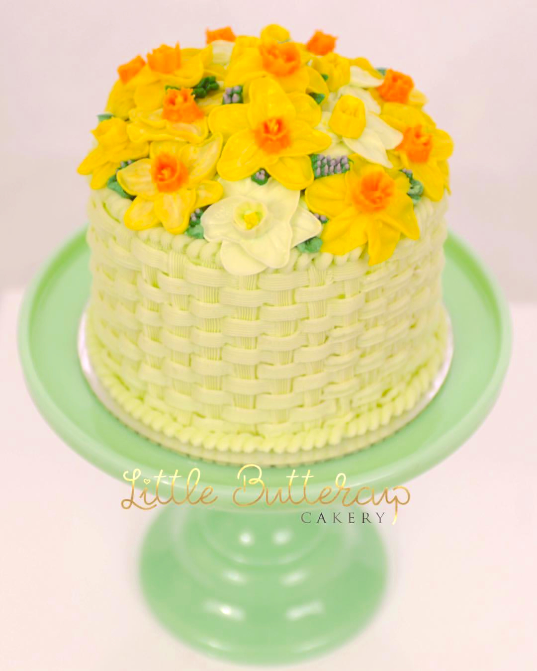 Daffodil Cake - Decorated Cake by Teresa Davidson - CakesDecor