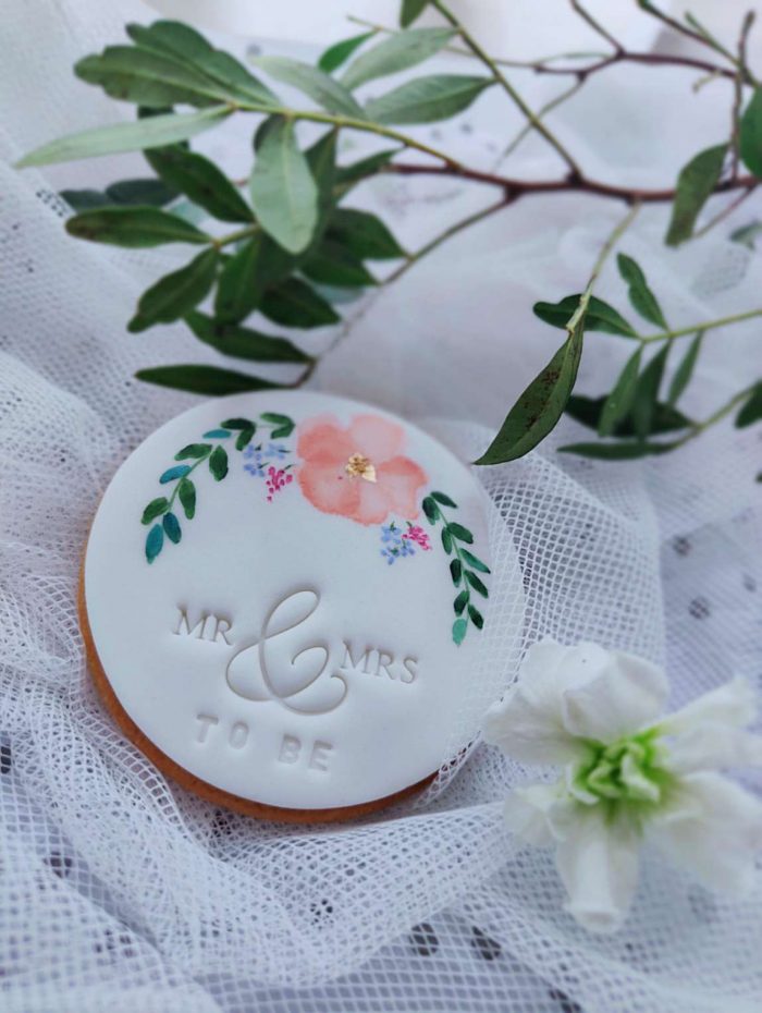 Hand painted wedding favour iced biscuit